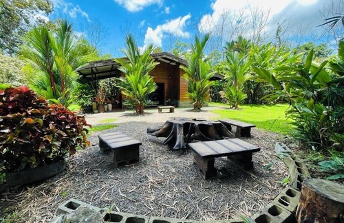 La Fortuna Cabine | Cabaña Silvestre A garden to relax with the family!