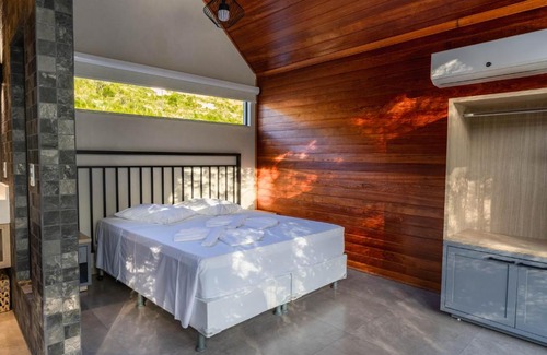 Biguacu Maison | Cabana Vista para o Lago