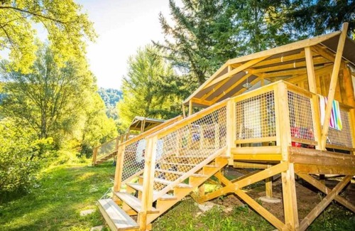 Florac Cabine | Cabane 3 étoiles - Piscine - efadfg