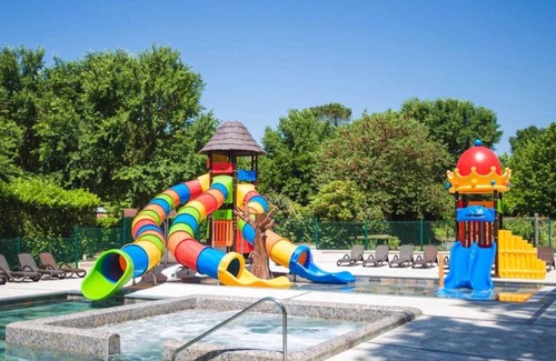 Martres-Tolosane Cabine | Cabane 4 étoiles - Parc aquatique - ccaadei
