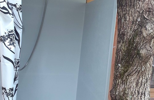 Couze-et-Saint-Front Cabine | Cabane cosy en lisière de bois pour un séjour ressourçant