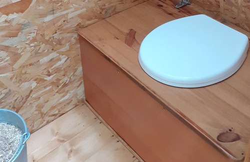 Couze-et-Saint-Front Cabine | Cabane cosy en lisière de bois pour un séjour ressourçant