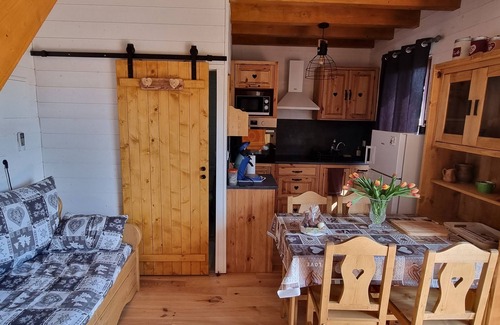 Ambert Chalet De Ski | Chalet du berger et espace bien-être SPA et Sauna extérieur tonneau