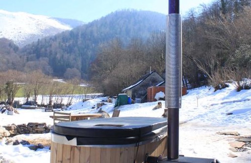 Castet Lit Et Petit-Déjeuner | Cabanots - Ecolodges en Vallée d'Ossau à 900m d'altitude