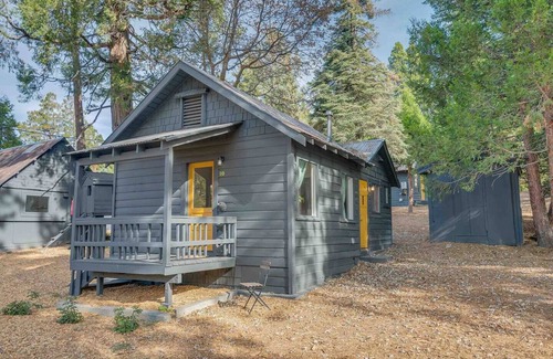 Twin Peaks Cabine | Cabin #10 Rustic and Quiet near Lake Arrowhead