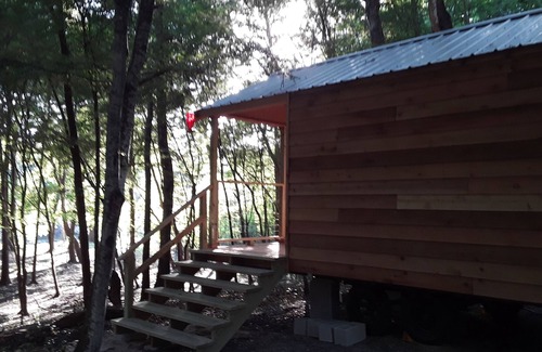 Fort White Cabine | Cabin 2 Bowman's Landing on Santa Fe River