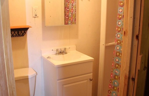Magnetawan Cabine | Cabin #3 - Just Steps From Beautiful Lake Cecebe