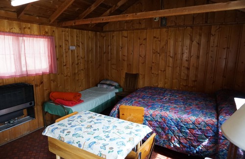 Bellvue Cabine | Cabin 5 at Sportsman’s Lodge *NOW WITH WIFI*, Rustic Cabin 5 at Sportsman's Lodge