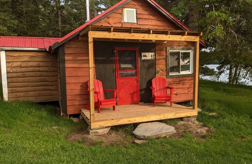 Magnetawan Cabine | Cabin #6 - sunset views over Lake Cecebe