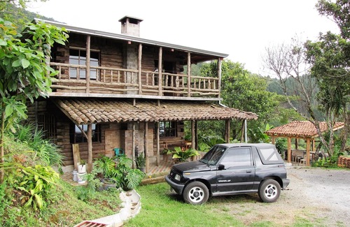 Santa Ana Maison | Cabin at the mountain, with chimney. 20 min from the airport and city