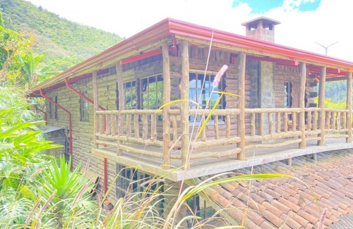 Santa Ana Maison | Cabin at the mountain, with chimney. 20 min from the airport and city