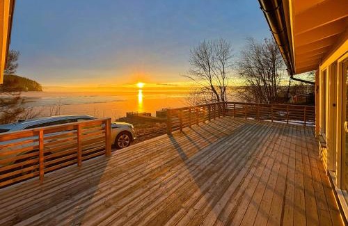 Hole Maison | Cabin By Lake Tyrifjorden With Water Views