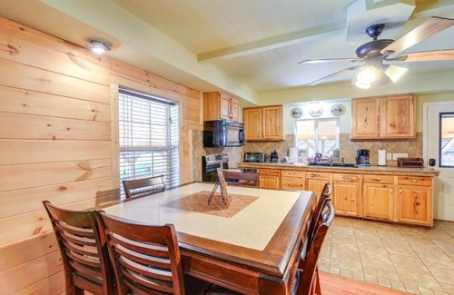 Ragland Maison | Cabin Close to ATV and Hiking Trails in Delbarton