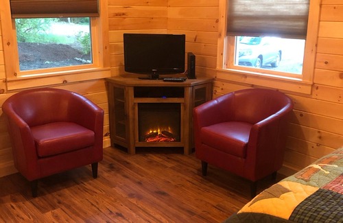 Lake George Cabine | Cabin In The Pines East side Lake George