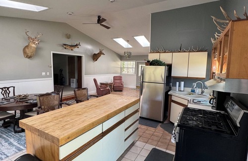 Wolverine Maison | Cabin in the woods