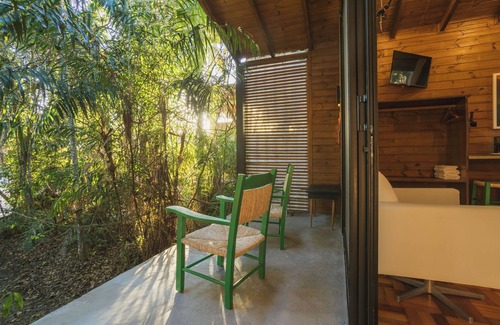 Praia do Rosa Cabine | Cabin. Lagoa, Pet Friendly in Gated Community