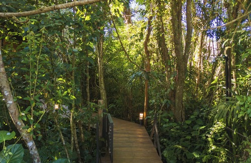 Praia do Rosa Cabine | Cabin. Lagoa, Pet Friendly in Gated Community