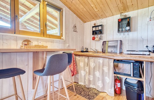Monbazillac Cabine | Cabane 'Malfourat' avec piscine partagée, Wi-Fi et climatisation