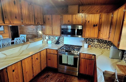 Lancaster Cabine | Cabin Near The Lake with Amazing Sunset Views!