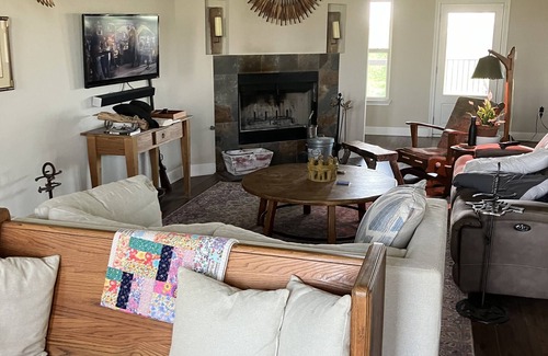 Thrall Autre | Cabin on 15 acres close to Austin with access to all central Texas has to offer.