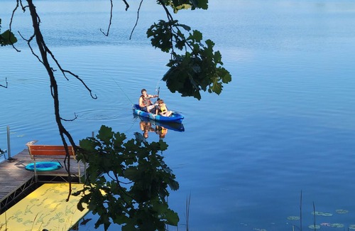 Backus Cabine | Cabin on 2.5 private acre lot with private dock! Family and dog friendly!