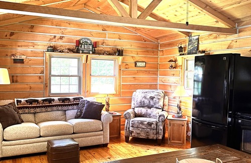 Laketon Cabine | Cabin on 22 Acres near Eel River: Sleeps 4, Trails, Nature, Fishing!