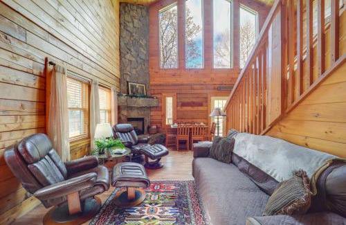 Apple Ridge Maison | Cabin on 22 Acres with Patio - 3 Mi to Blowing Rock!