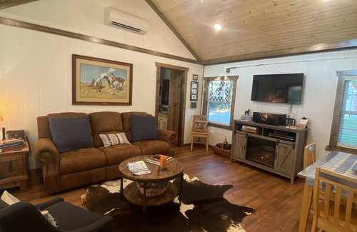 Quitman Cabine | CABIN ON DOGWOOD POND: Spiritual Retreat & Country Resort for Rest & Restoration