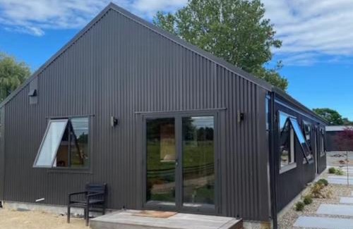 Cambridge Maison | Cabin-on-Swayne