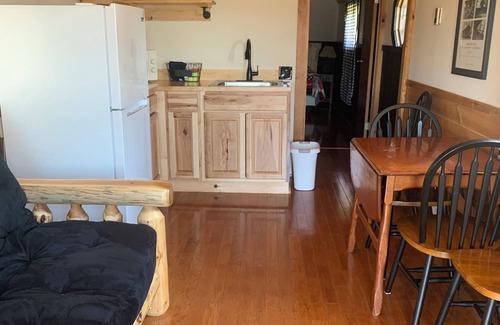 Inlet Cabine | Cabin on the Lake at The Bears Cottages