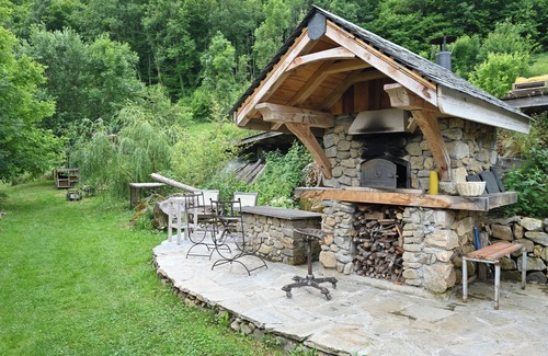 Arrien-en-Bethmale Cabine | Cabin 'Petit Bouddha' with Mountain View, Private Pool and Private Terrace