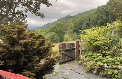 Arrien-en-Bethmale Cabine | Cabin 'Petit Bouddha' with Mountain View, Private Pool and Private Terrace