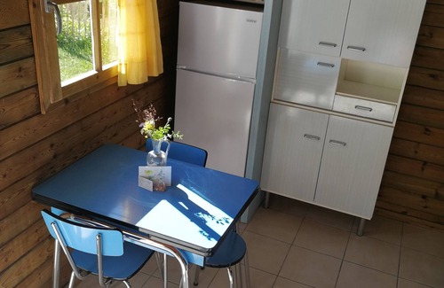 La Salvetat-sur-Agout Chalet De Ski | Cabane, jacuzzi privé au coeur des bois