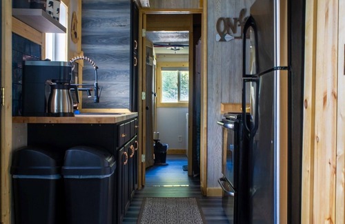 Tichigan Cabine | Cabin, Waterfront, Firepit, Dog Friendly