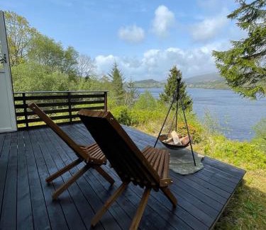 Fitjar Appartement | Cabin with a view to water