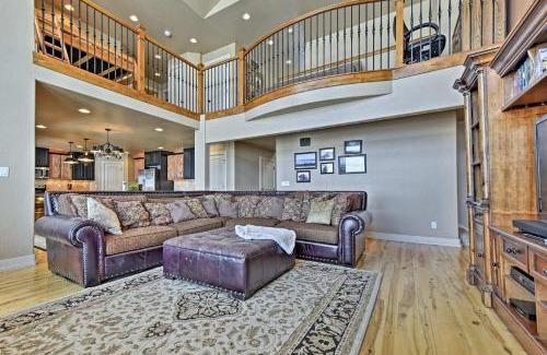 Sweetwater Maison | Cabin with Beach Access, Sport Court, Hot Tub and View