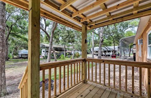 Steinhatchee Maison | Cabin with Fire Pit, Walk to Steinhatchee River!