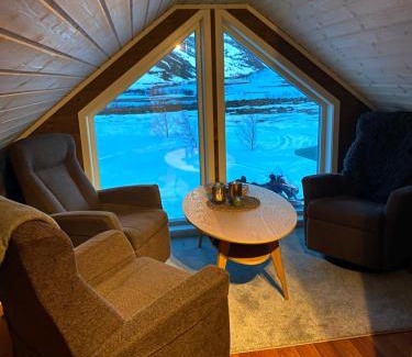 Batsfjord Maison | Cabin with fishing and hunting opportunities