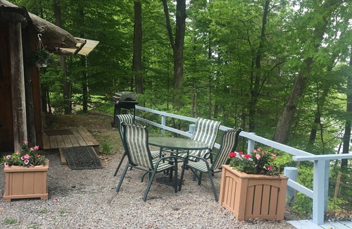 Trumansburg Cabine | Cabine avec vue sur le lac Cayuga et accès à la plage!