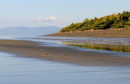 Playa Zancudo Maison | Cabinas Los Cocos