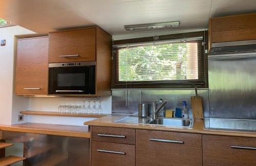 Quartier de la Muette Appartement | Cabine sur péniche à Bagatelle
