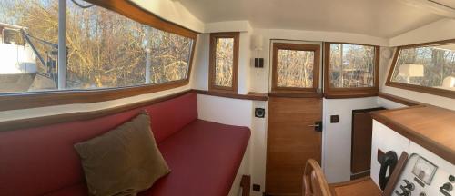 Quartier de la Muette Appartement | Cabine sur péniche à Bagatelle