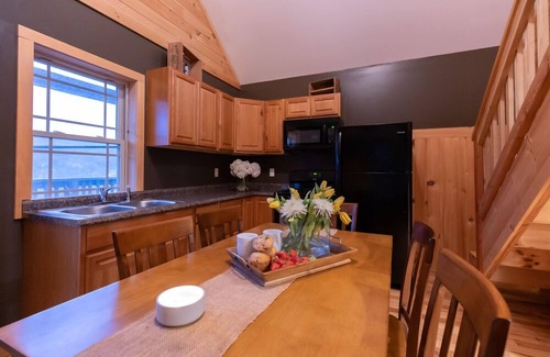 Oneida Cabine | Cabins, cottages,fishing,creeks, ponds,nature,trails,anniversaries, celebrations