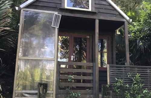 Tuateawa Cabine | Cabins in the bush. Sea views and abundant native bird life.