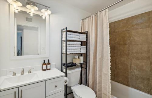 New Papago Parkway Maison | Cactus Bloom Villa - Spacious 5BR near Old Town Scottsdale with Private Pool