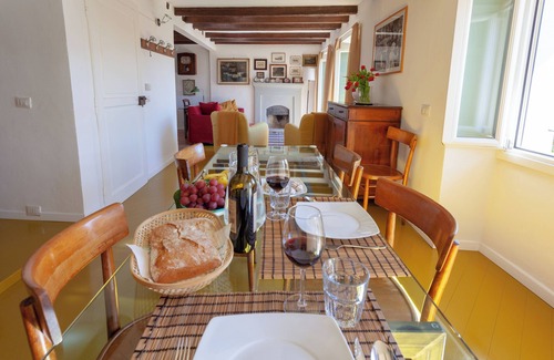 Gonte Appartement | Cadebei 1. Stunning lake view in the charming, quiet hamlet of Gonte.