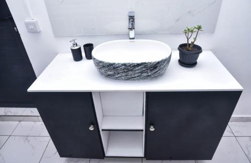 Mahebourg Maison | Cadet's Studio