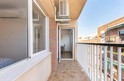 Cornella de Llobregat Appartement | Cadillac BCN Sud, Cornellà, metro, tram, aero