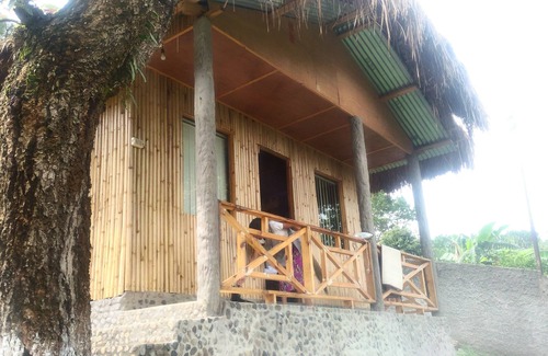 Ri-Bhoi Station Balnéaire | Cafe Umbir - cottages, piscine, cuisine locale dans un séjour à la ferme