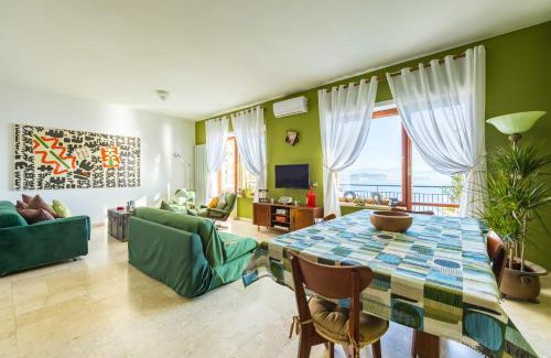 Posillipo Appartement | CaHouse Accogliete Appartamento sul Golfo